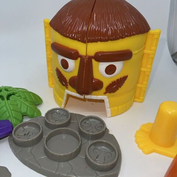 Hasboro Play-Doh Doh-Doh Island Squishketball Tiki Playset 2003 NO DOUGH - Picture 2 of 5